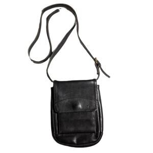 Ellington Rucksack Co Black Leather Crossbody Travel Organizer Small Sling Bag